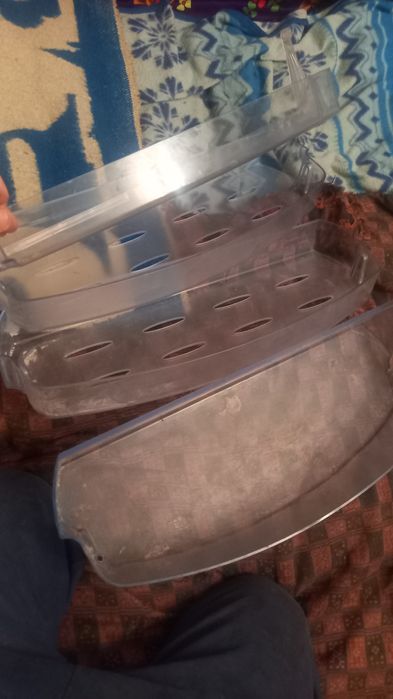 Полки     для     INDEZIT.       Б/У.