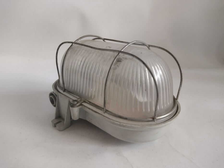 Lampa garażowa  w stylu Loft