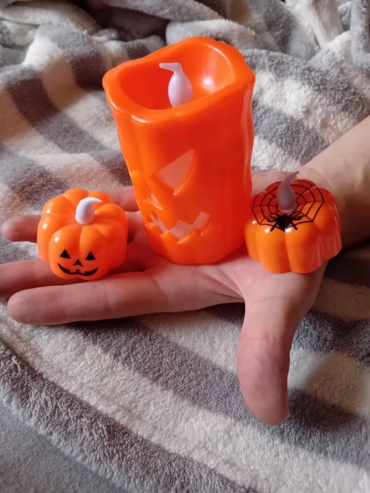 Dekoracje na Hallowen urocze świeczki