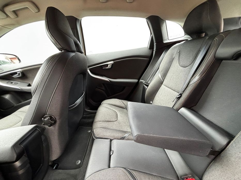 Volvo v40 D2 Cross Country
