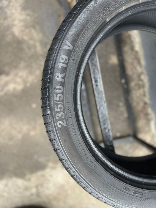 Шини літні 235/50 r19  б/у
