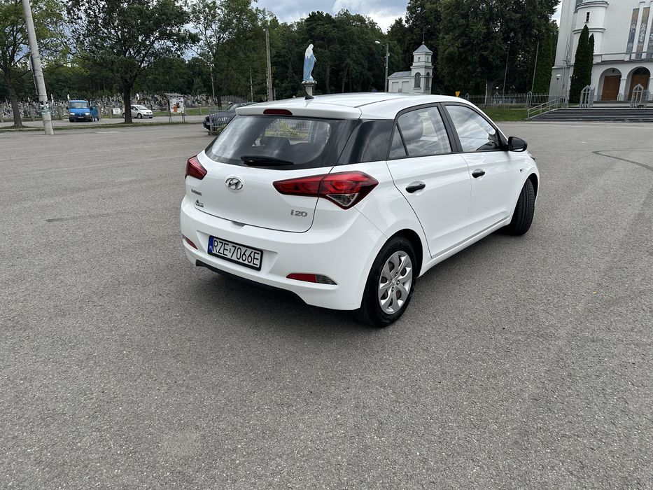Hyundai i20 benzyna niski przebieg 53 tys km