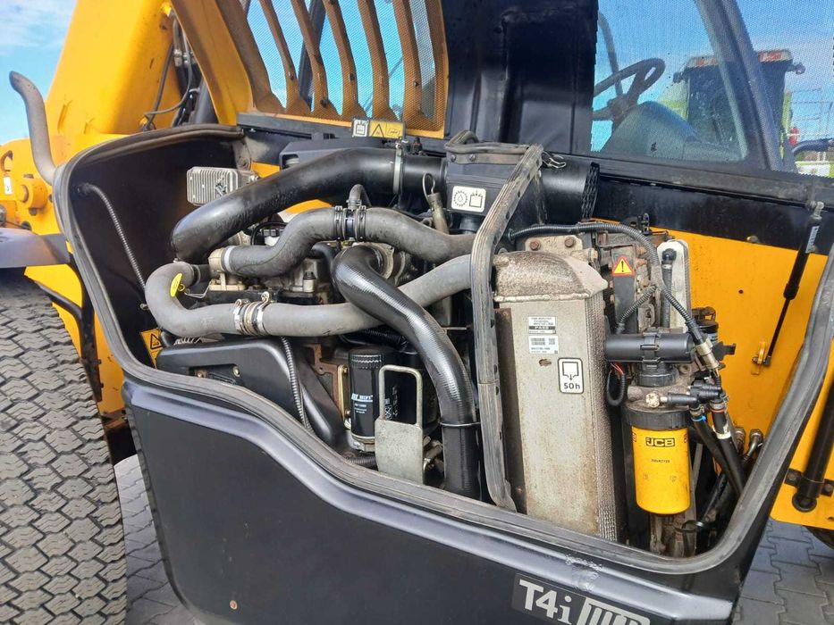 Ładowarka teleskopowa JCB