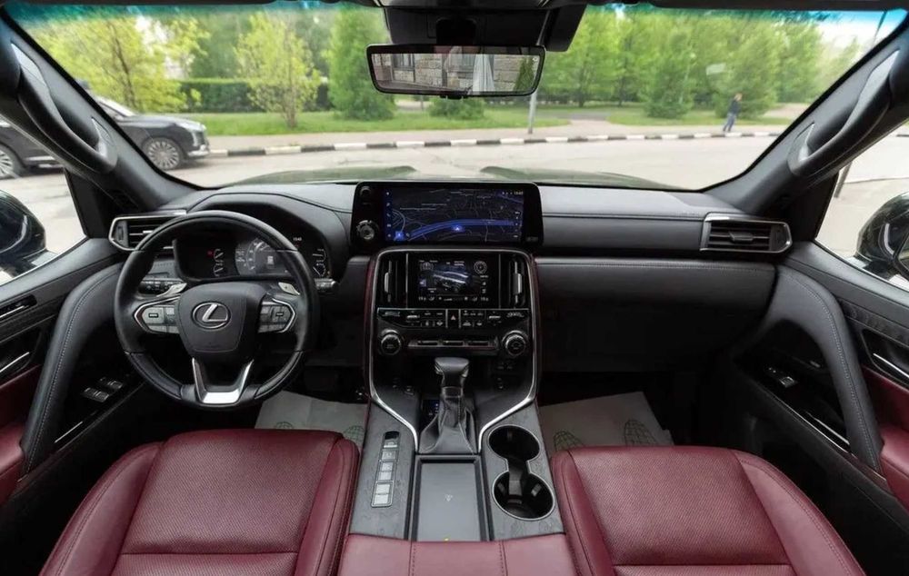 Продам Lexus LX 500d 2024 з ПДВ