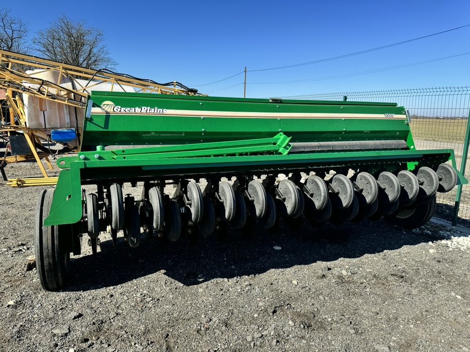 Зернова причіпна сівалка Great Plains 1300F 4метра