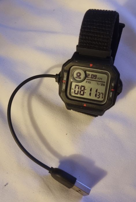 Relógio com Carregador USB