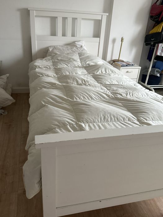 cama branca ikea