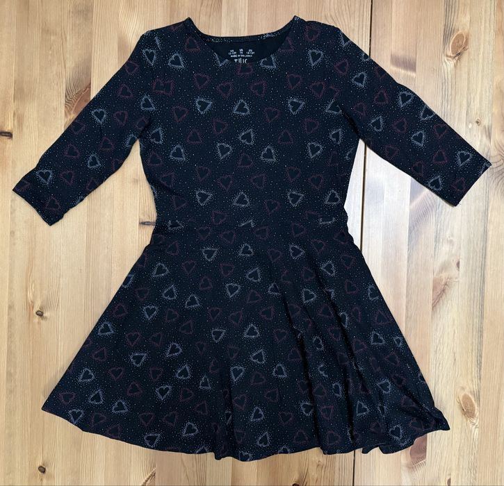 Sukienka w serduszka, rozm. 152-158