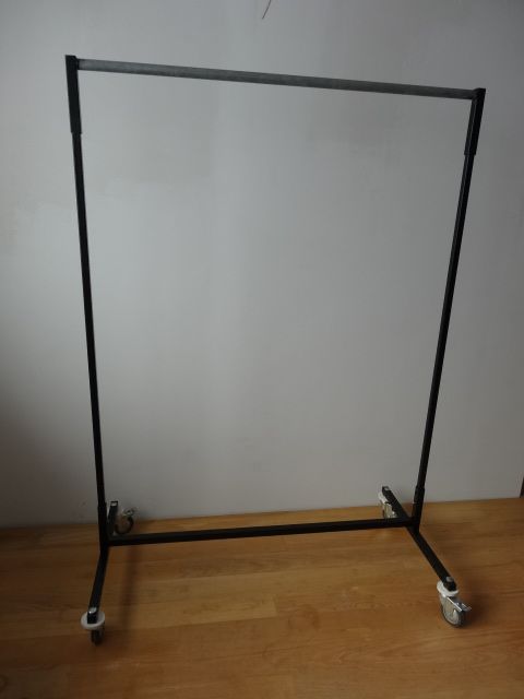 Wieszak Sklepowy na Kółkach Składany