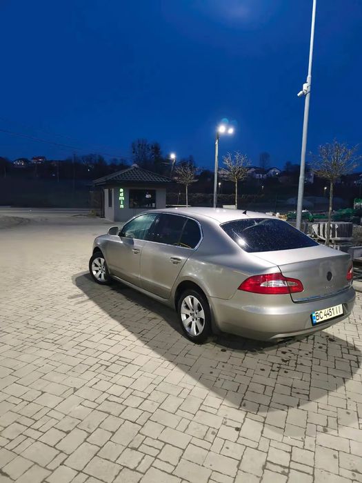 Продам Skoda Superb II 1.8 TSI