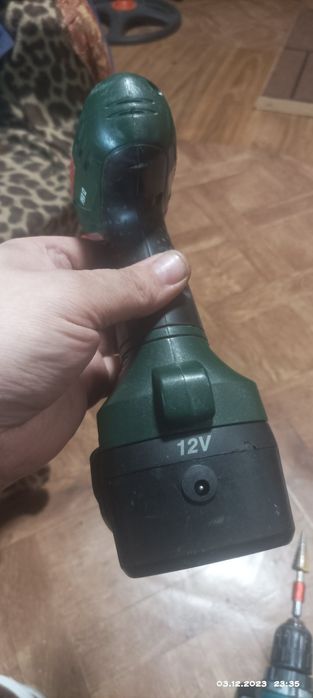 Шуруповёрт Bosch 12в.