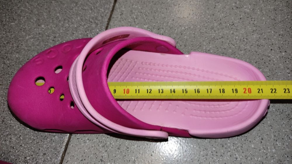 Дитячі шльопанці Crocs