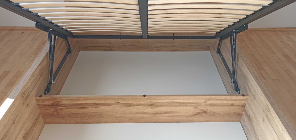 Łóżko 140x200 ze stelażem NOWE