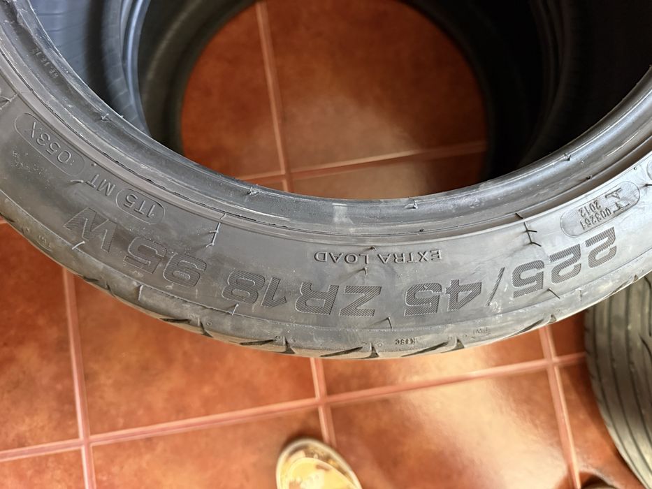 Pneus 225/45 r18