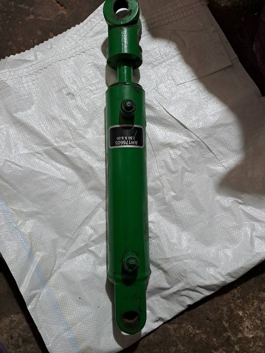 Гідроциліндр АН 176605