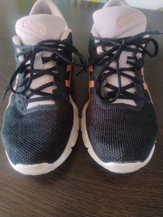 Жіночі кросівки ASICS