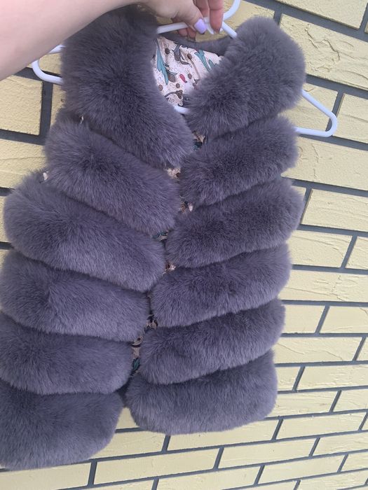 Хутряна жилетка