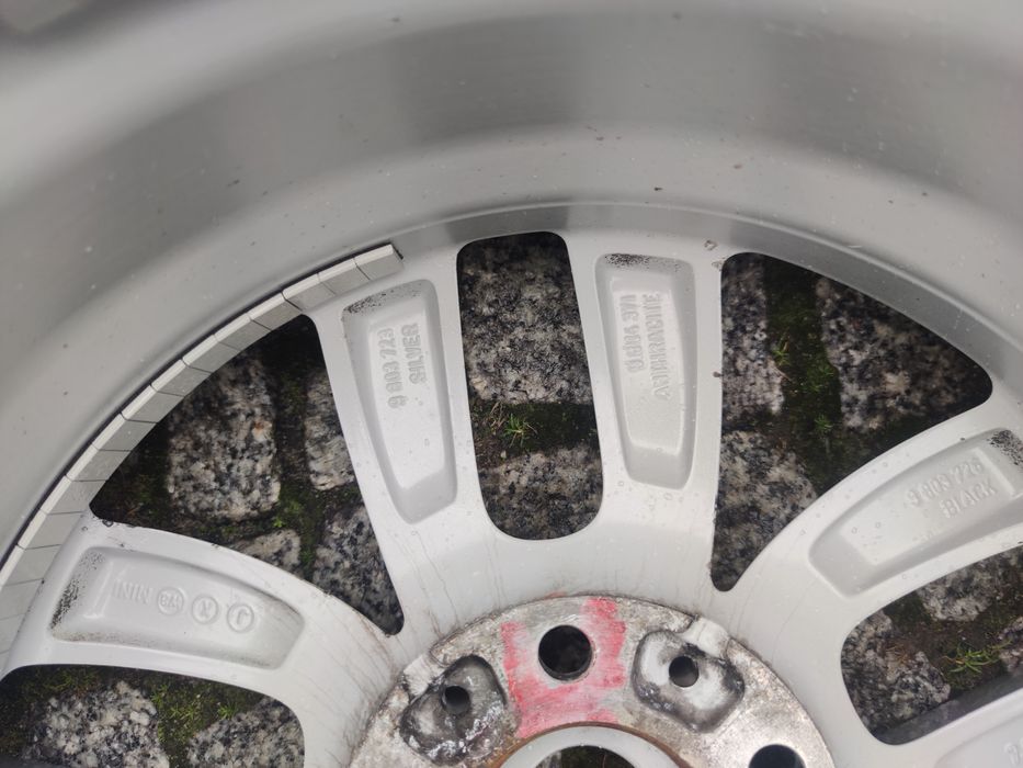 Felgi aluminiowe 18” nowe