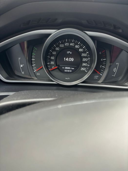 Volvo v40 D2 Cross Country