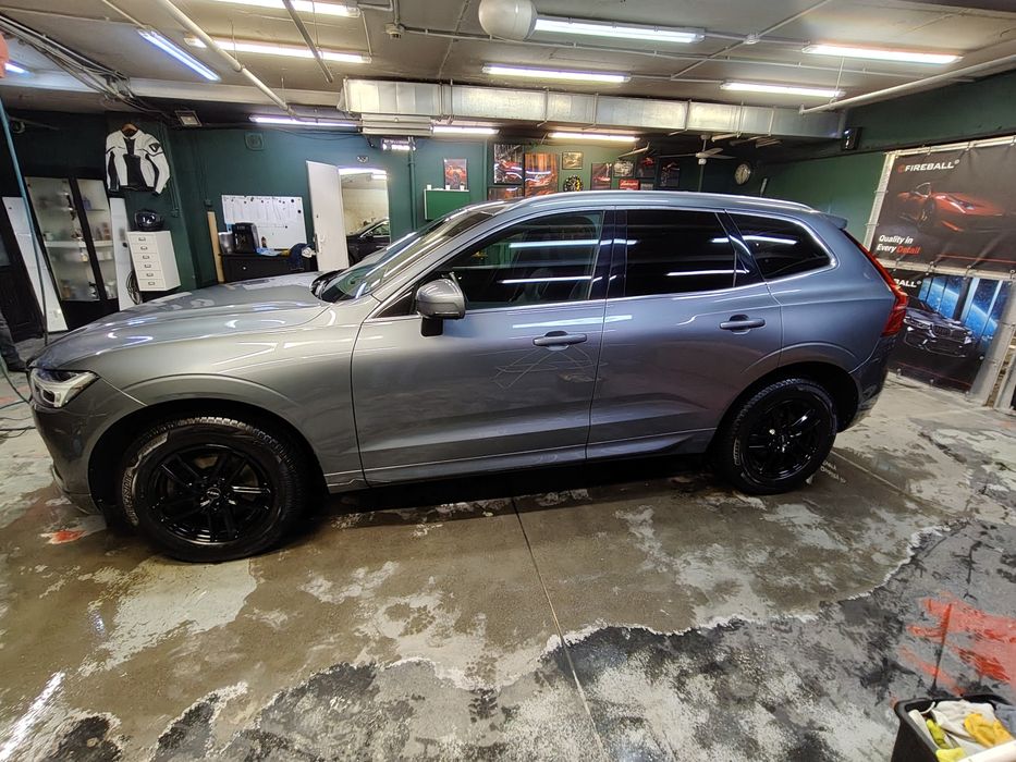 Volvo XC60 model 2020 2.0d 190KM Inscription automat niski przebieg