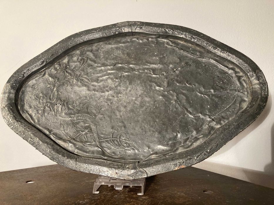 Francuska taca do koktajli w stylu secesyjnym