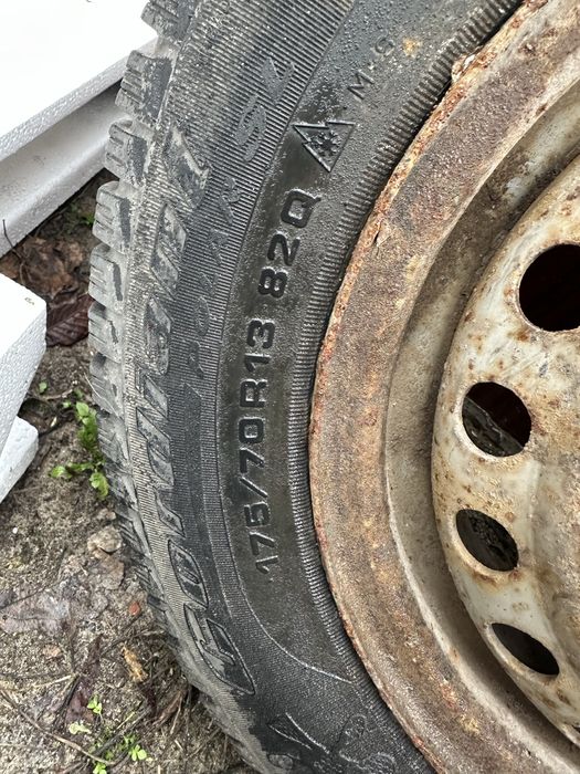 Продам Шины R13 с дисками