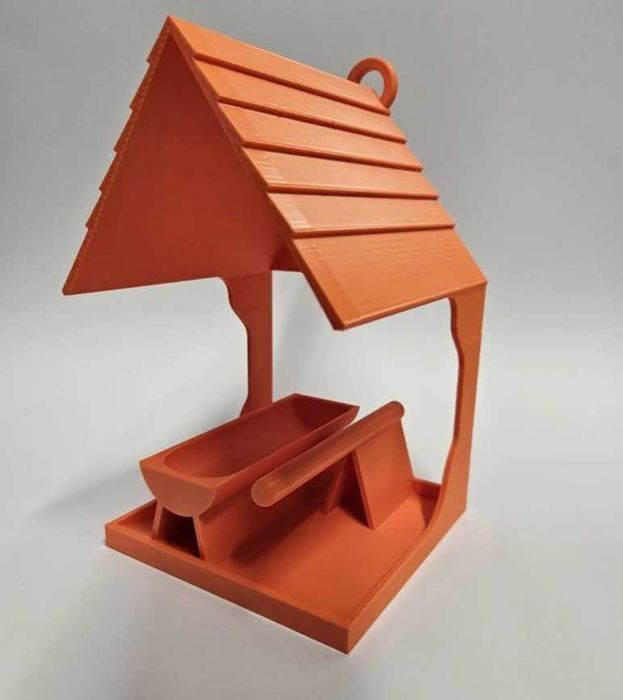 Годівниця для птахів.