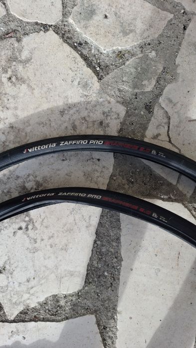 Pneus bicicleta estrada