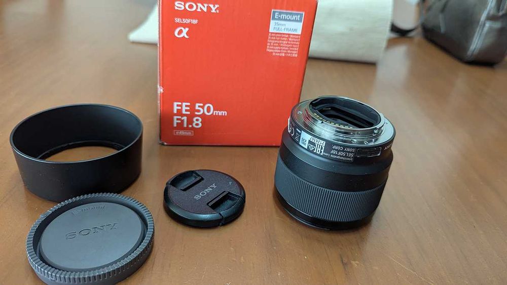 Objetivas Sony E - FE 50mm F1.8 (SEL50F18F)