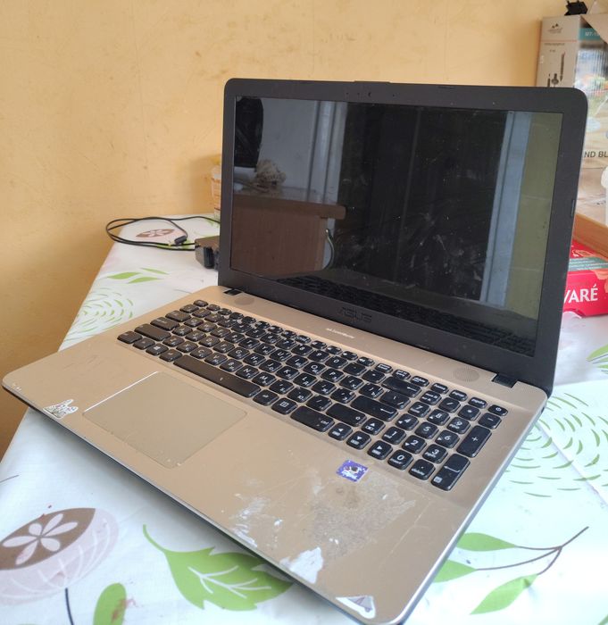 Продам ноутбук ASUS