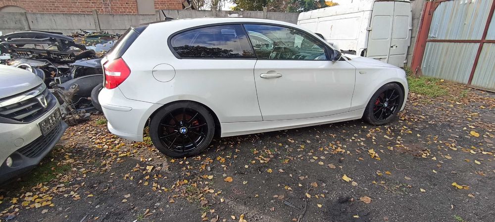 bmw e81 2.0   n43b20a  lak 300 alpinweiss samochód na części