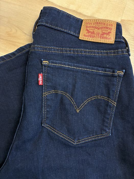 Джинси Levi’s кльош