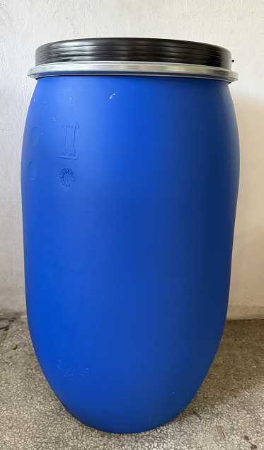 Beczka 200l polipropylen niebieska, biała