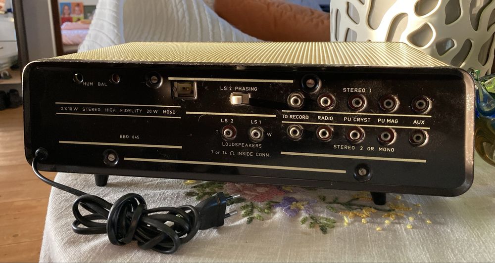 Усилитель MBLE  из золотой эпохи Hi-Fi.