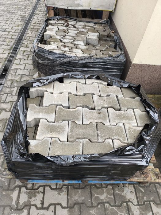 Kostka brukowa 12m2  szara czerwona tetka podwójne T połówki POZ BRUK