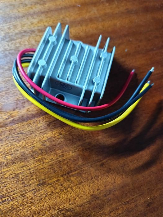 Conversor 12V para 6V 10A 60W (para despachar)