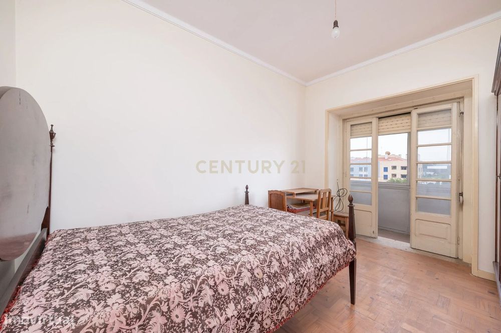Venda | Apartamento T3+1 com garagem na Rua Verde Pinho em Coimbra