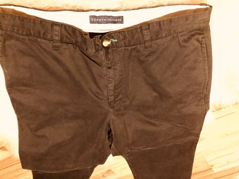 Tommy Hilfiger spodnie,czarne spodnie,