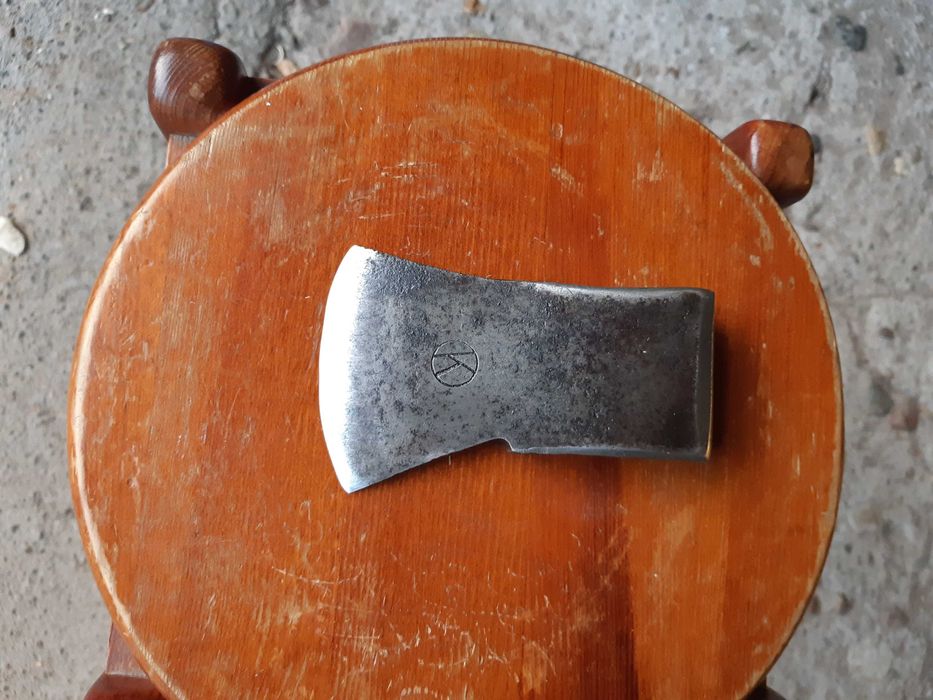 Stara siekiera chyba szwedzka 626g