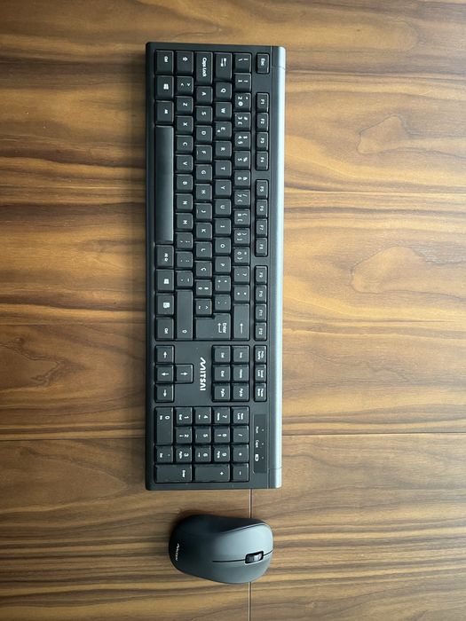 teclado e rato sem fios