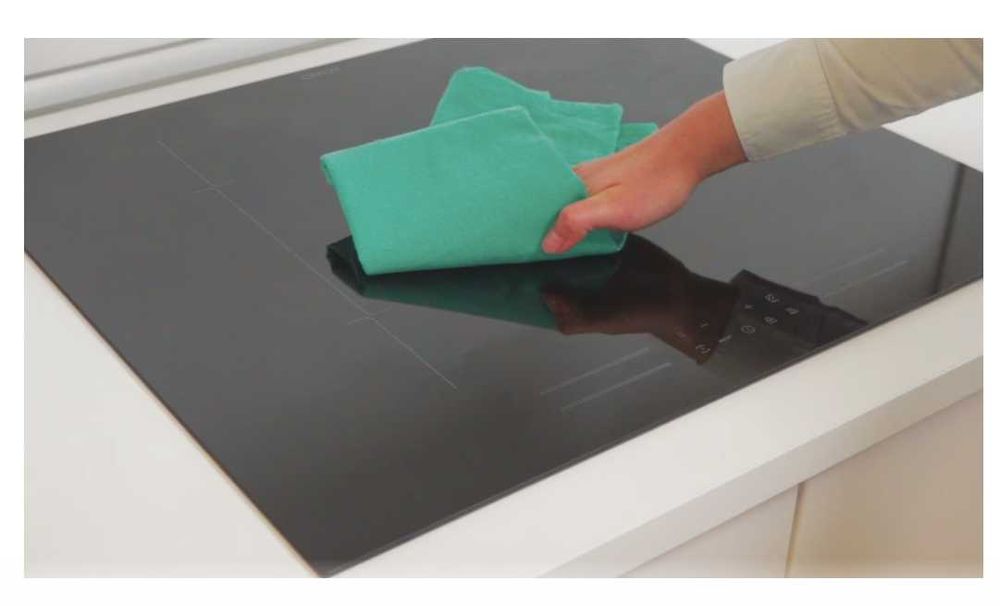 Placa CANDY, Indução, 4 posições, Preto, Vitrocerâmica - NOVOS