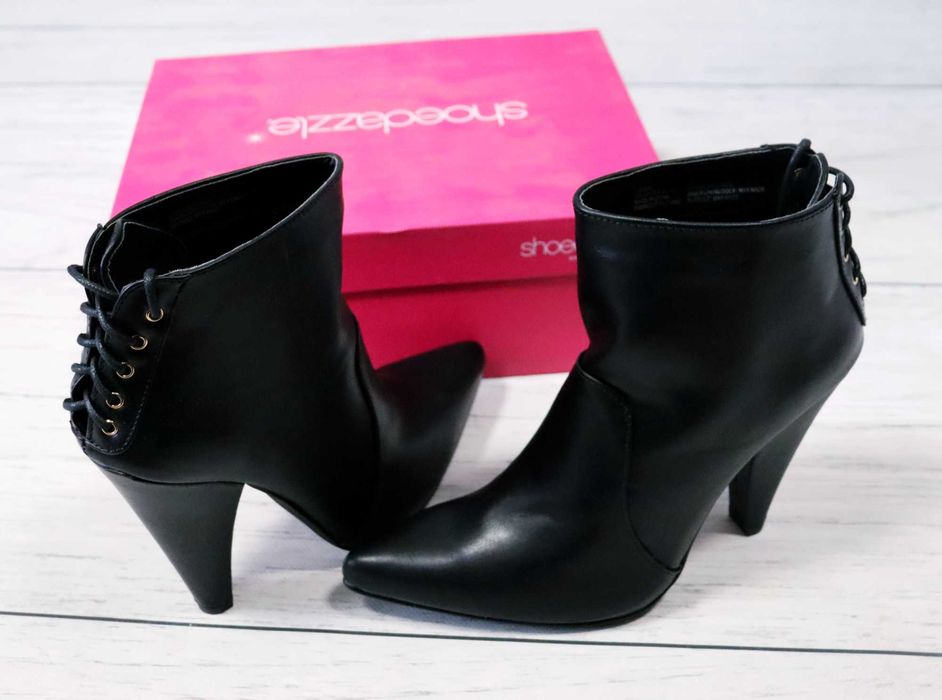 Nowe sznurowane z tyłu botki Shoedazzle 'Gemini' r. 41