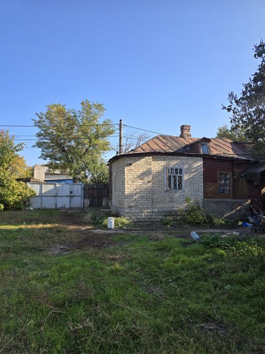 Продаж частини будинку  земельна ділянка