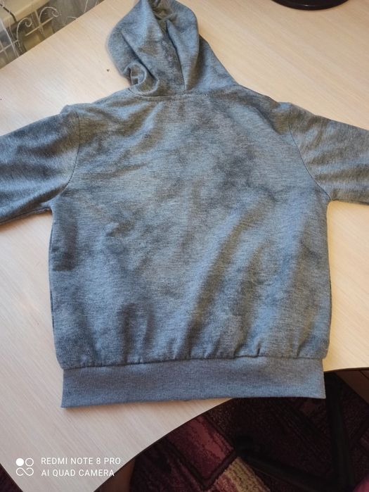 Спортивная кофта