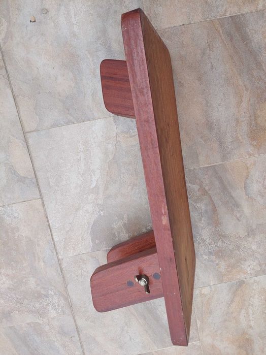 Suporte de presunto em madeira maciça