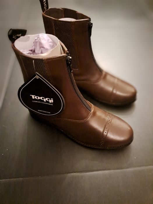 Buty Toggi skórzane rozmiar 38