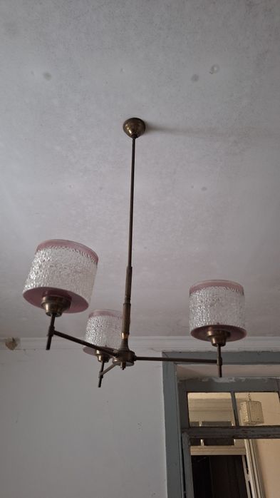 Candeeiro vintage em bom estado de conservação