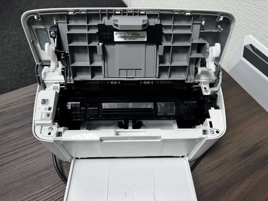 Принтер HP m110we з 2ма картриджами