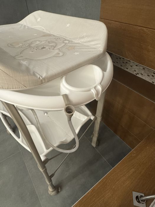 Wanienka dla niemowląt komoda kąpielowa cambio skladana mobilna