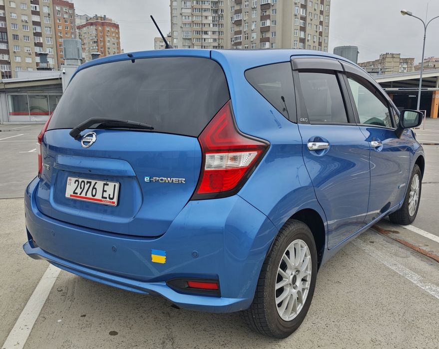 Nissan note e-power 4wd